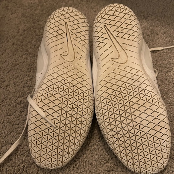 Nike Cheer Sideline IV Cheer Shoes White Women’s Size 8 Athletic Sneakers - Picture 3 of 4